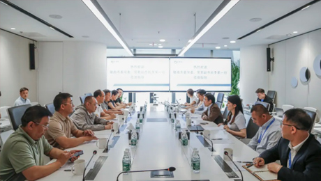 陇南市委常委、常务副市长李荣一行到访yl6809永利健康集团总部